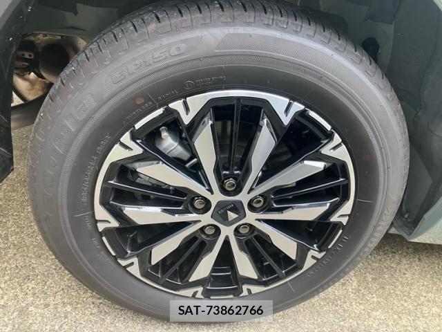 Toyota SIENTA 2025-09 7330087-19