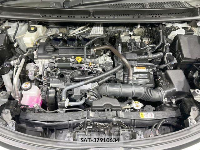Toyota SIENTA 2023-04 7330108-17