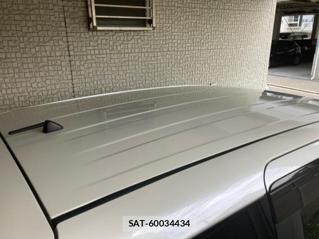 Toyota SIENTA 2017-09 7330123-5