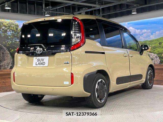 Toyota SIENTA 2023-01 7359843-17