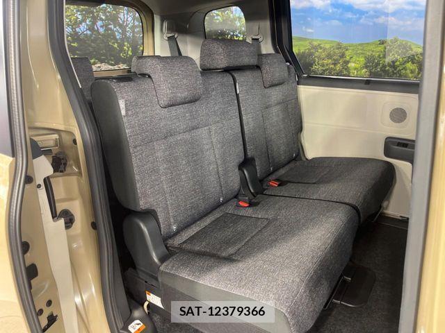 Toyota SIENTA 2023-01 7359843-8