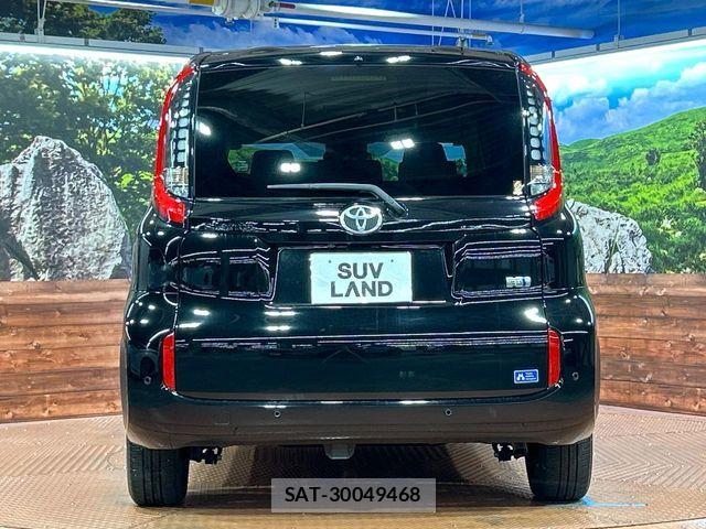 Toyota SIENTA 2022-10 7359840-15