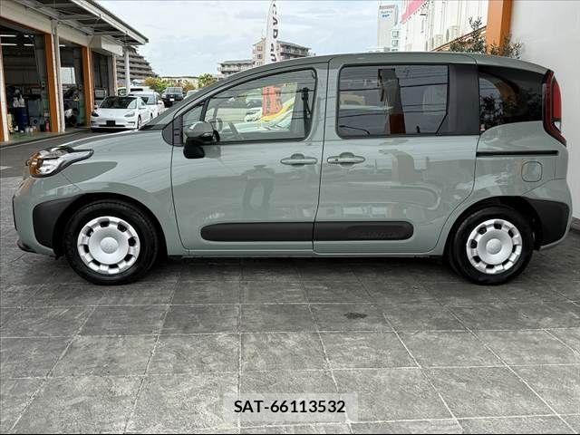 Toyota SIENTA 2025-04 7359849-11