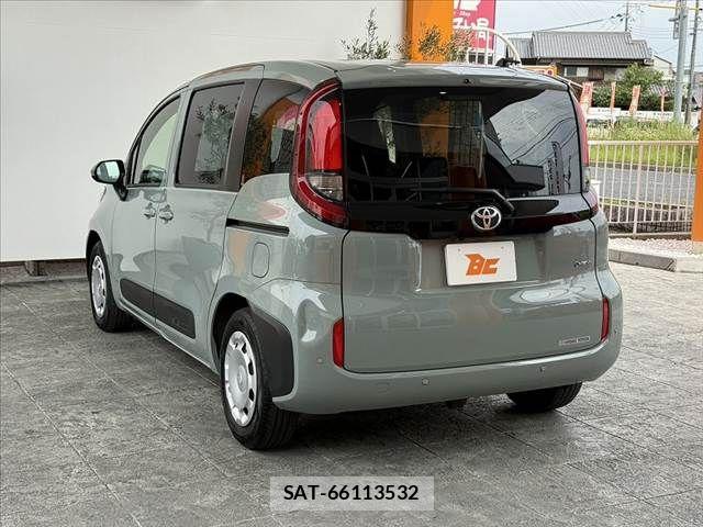 Toyota SIENTA 2025-04 7359849-12