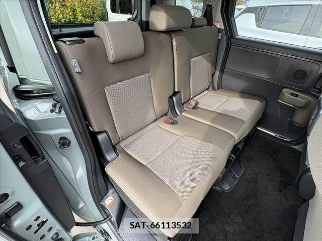Toyota SIENTA 2025-04 7359849-17