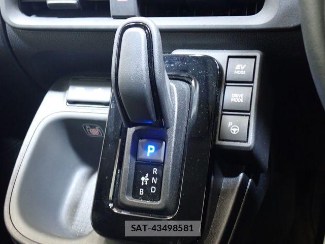 Toyota SIENTA 2025-03 7359837-14