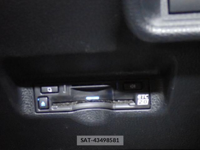 Toyota SIENTA 2025-03 7359837-16