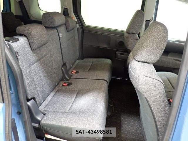 Toyota SIENTA 2025-03 7359837-22
