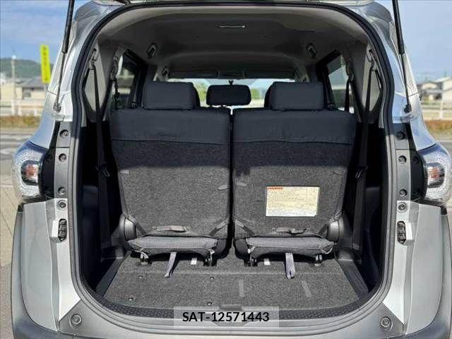 Toyota SIENTA 2017-04 7359860-19