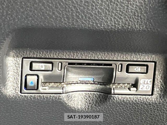 Toyota SIENTA 2023-07 7359852-5