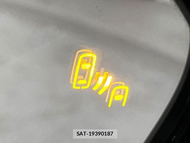 Toyota SIENTA 2023-07 7359852-6