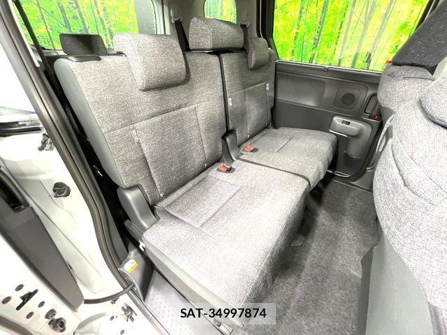 Toyota SIENTA 2026-04 7359841-9