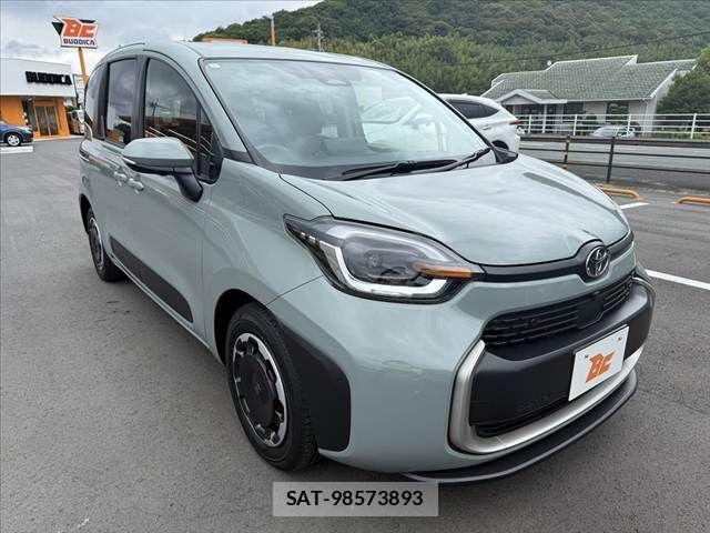 Toyota SIENTA 2023-09 7359848-9