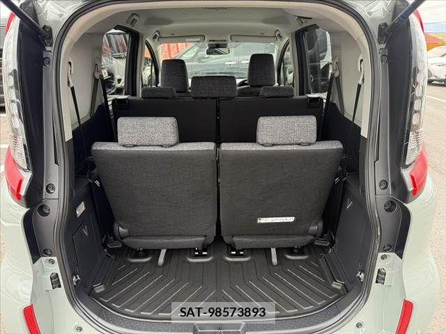 Toyota SIENTA 2023-09 7359848-20
