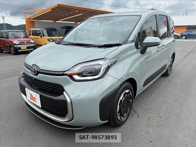 Toyota SIENTA 2023-09 7359848-7