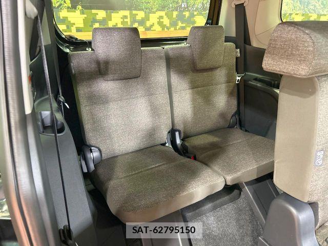Toyota SIENTA 2026-04 7359838-10