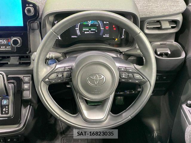 Toyota SIENTA 2022-11 7359844-13