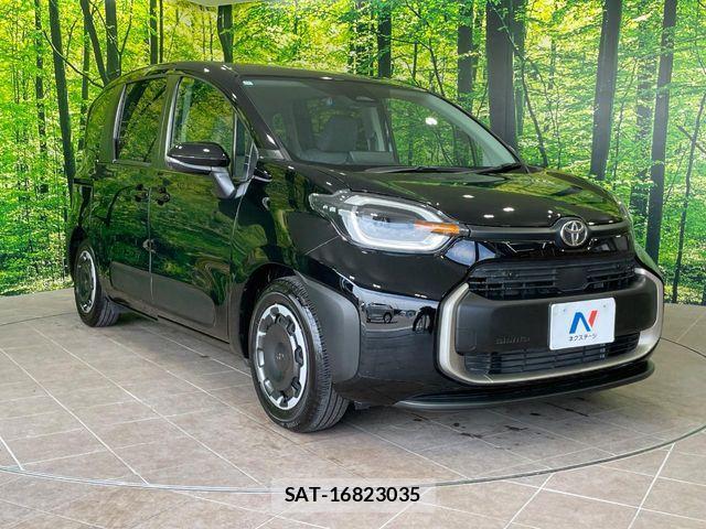 Toyota SIENTA 2022-11 7359844-16