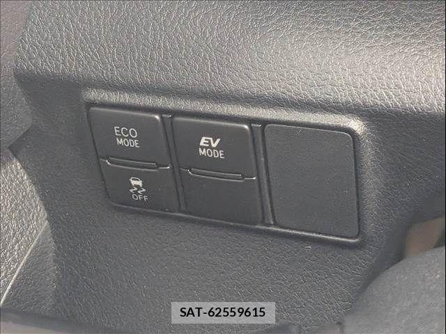 Toyota SIENTA 2021-01 7359858-9