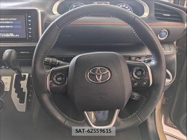 Toyota SIENTA 2021-01 7359858-13