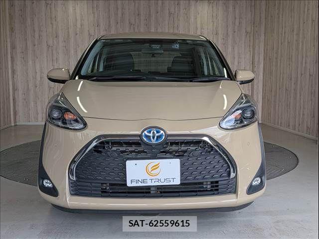 Toyota SIENTA 2021-01 7359858-17