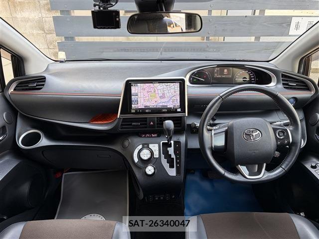 Toyota SIENTA 2019-03 7359856-11