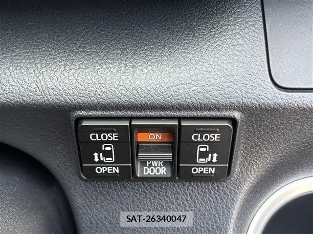Toyota SIENTA 2019-03 7359856-28