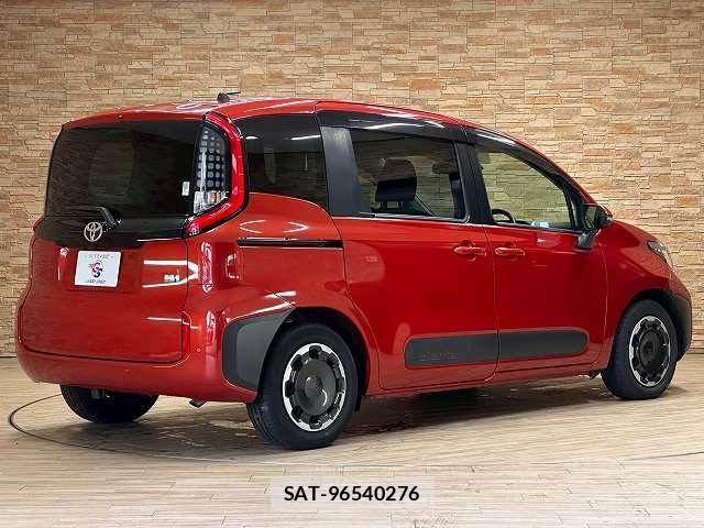 Toyota SIENTA 2024-01 7359845-15