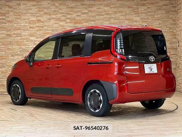 Toyota SIENTA 2024-01 7359845-16