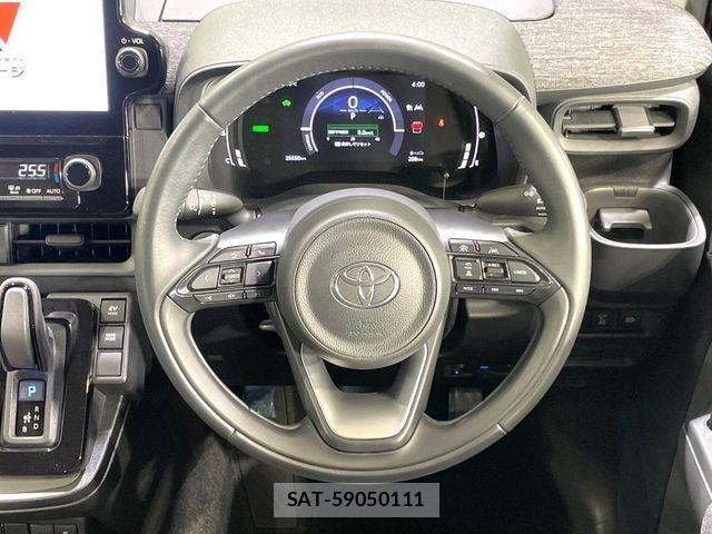 Toyota SIENTA 2022-11 7394092-10