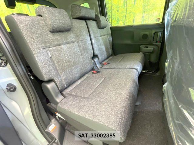 Toyota SIENTA 2026-04 7394082-8