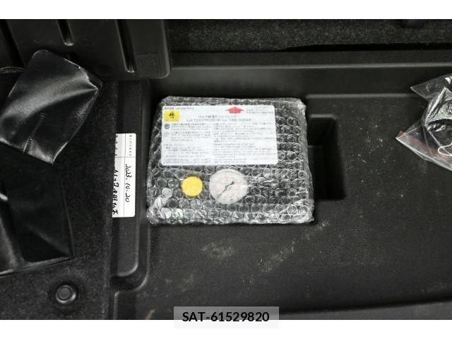 Toyota SIENTA 2020-10 7394111-13