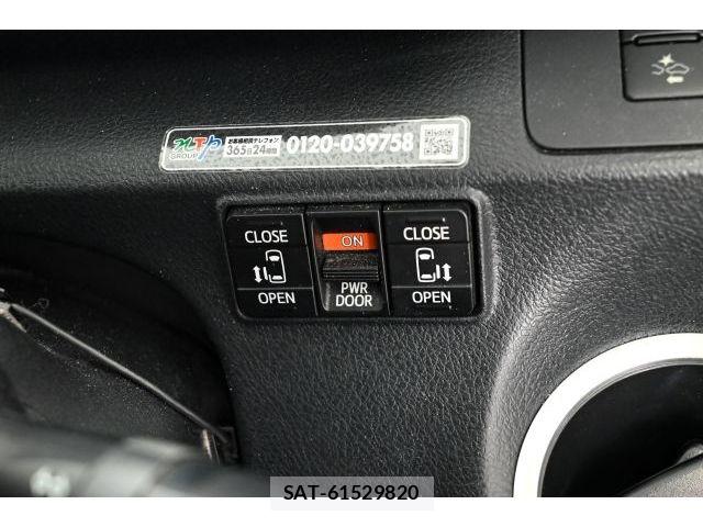 Toyota SIENTA 2020-10 7394111-25