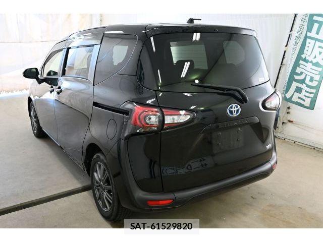 Toyota SIENTA 2020-10 7394111-2