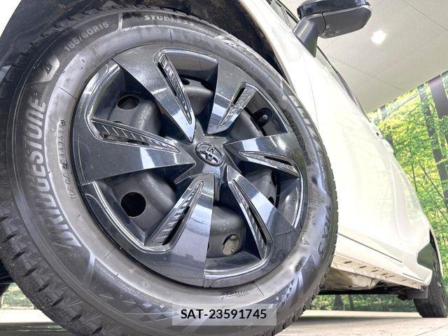 Toyota SIENTA 2022-04 7394100-13