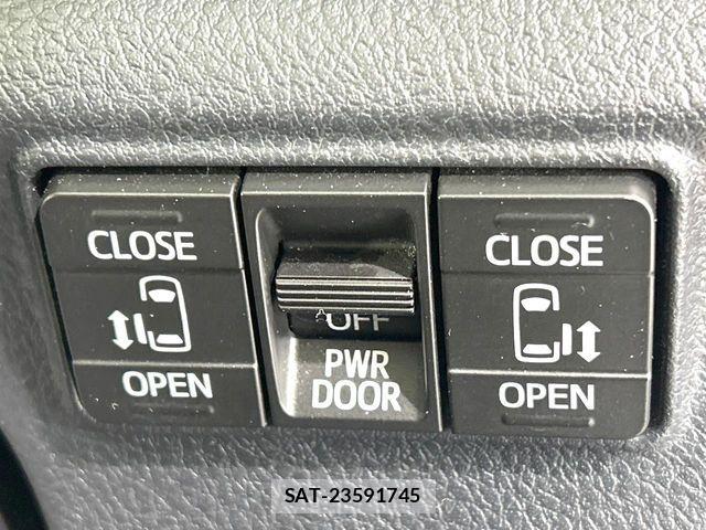 Toyota SIENTA 2022-04 7394100-4