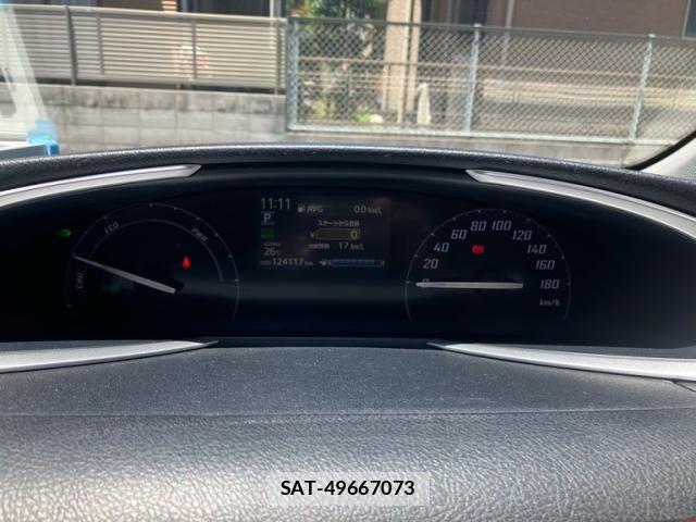 Toyota SIENTA 2015-07 7393714-11