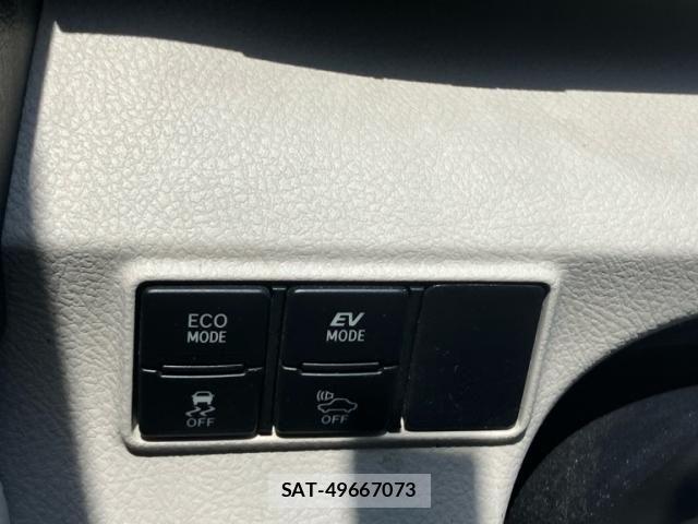 Toyota SIENTA 2015-07 7393714-15