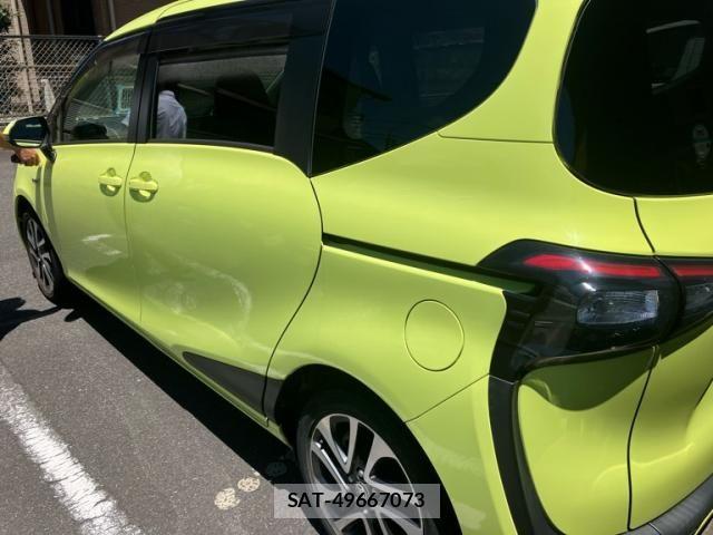 Toyota SIENTA 2015-07 7393714-3