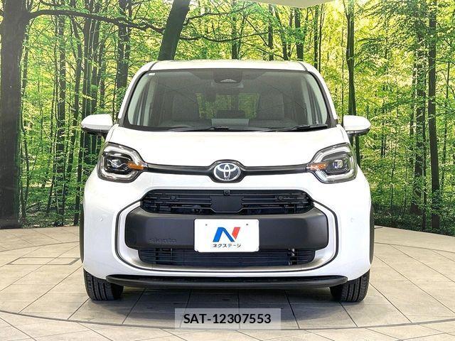 Toyota SIENTA 2026-03 7394080-14