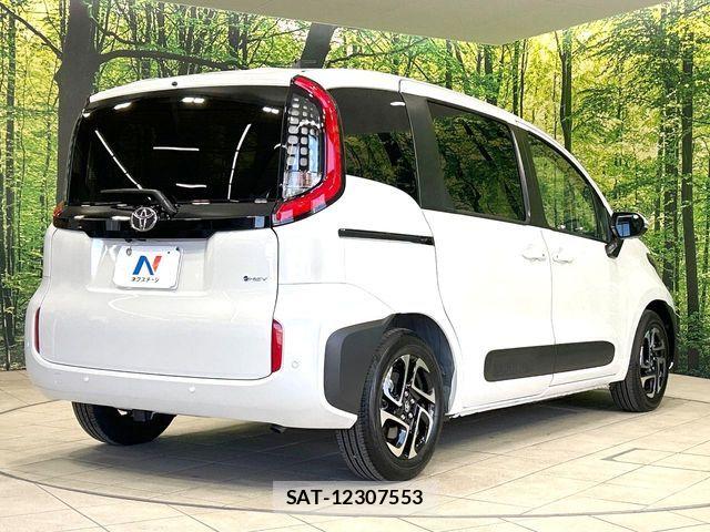 Toyota SIENTA 2026-03 7394080-17