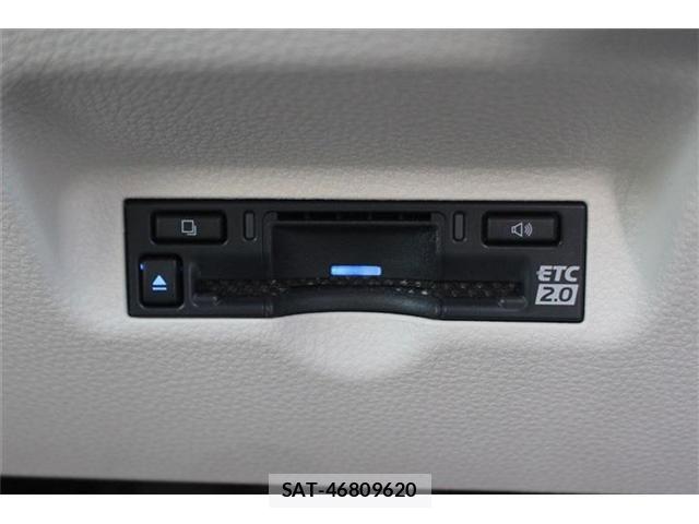 Toyota SIENTA 2024-11 7394088-3