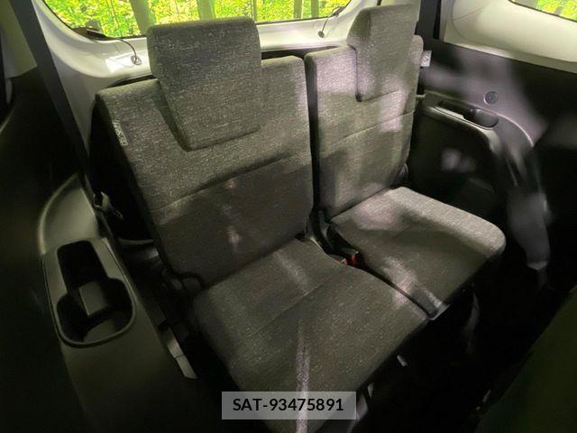 Toyota SIENTA 2024-12 7457791-9