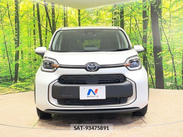 Toyota SIENTA 2024-12 7457791-14