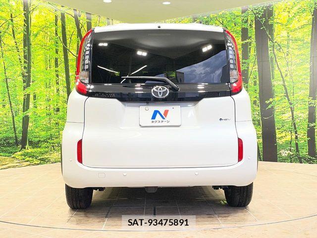 Toyota SIENTA 2024-12 7457791-15