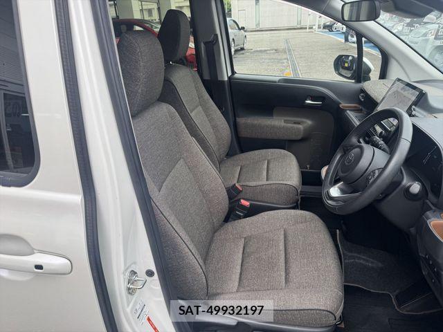 Toyota SIENTA 2024-01 7457801-9