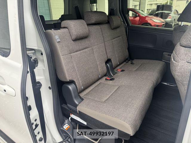 Toyota SIENTA 2024-01 7457801-10