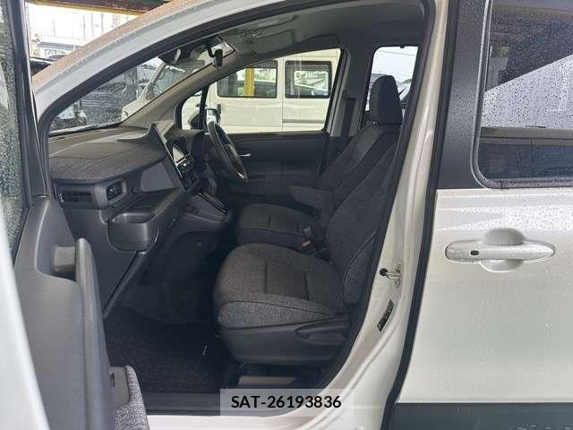 Toyota SIENTA 2025-07 7457793-4