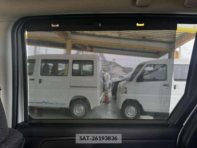 Toyota SIENTA 2025-07 7457793-8