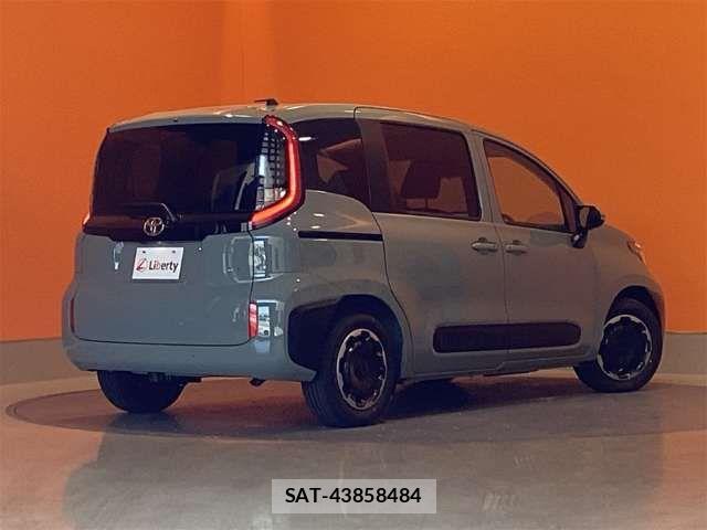 Toyota SIENTA 2026-05 7457784-13